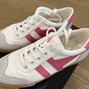 Gola Women's Pink and Cream Sneakers
